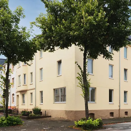 Dachgeschosswohnung Im Stadtzentrum Fuer 4 Personen شقة بادربورن
