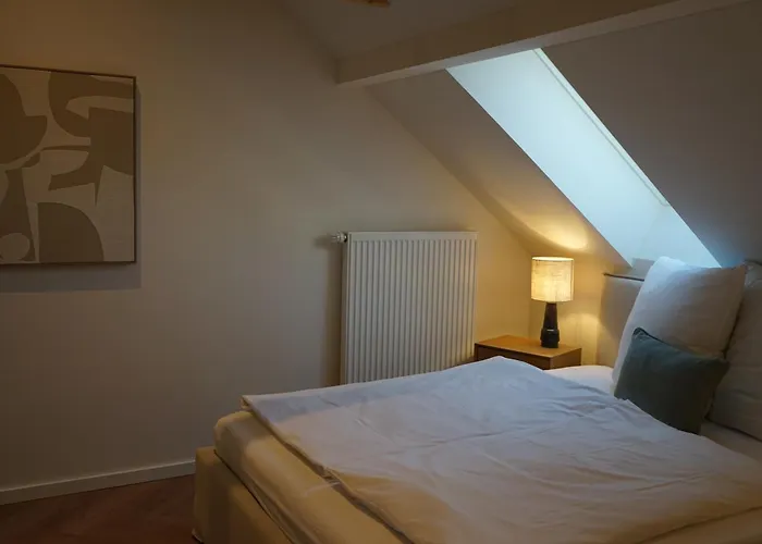 公寓 Dachgeschosswohnung Im Stadtzentrum Fuer 4 Personen *