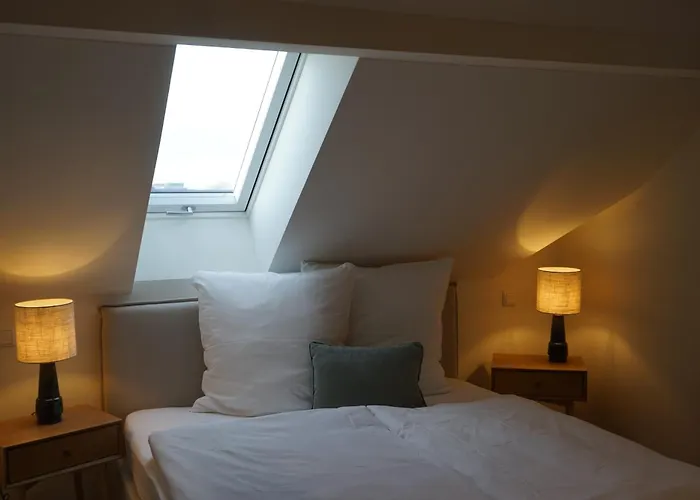 Dachgeschosswohnung Im Stadtzentrum Fuer 4 Personen *